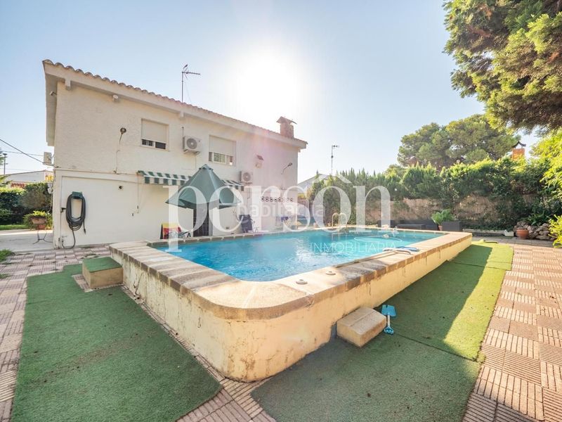 Foto 9f371cd4-1422-49a8-b499-946afb6a2130. Casa amb piscina a La Conarda-Montesano Bétera
