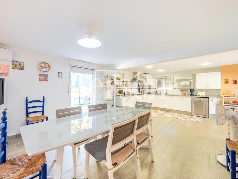 Foto c5d36daf-d484-4397-a63c-368c2fe647fc. Casa amb piscina a La Conarda-Montesano Bétera
