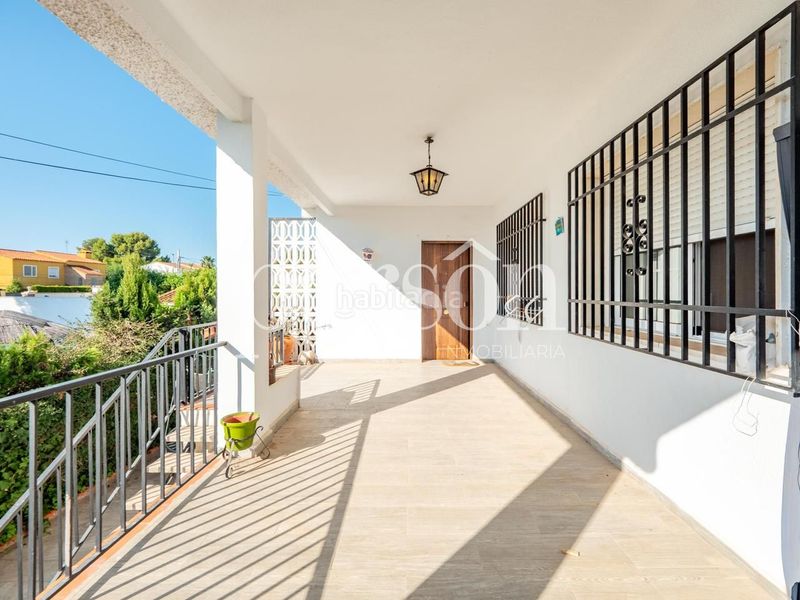 Foto d5f07252-56d5-4be5-bce8-75464fa7781f. Casa amb piscina a La Conarda-Montesano Bétera