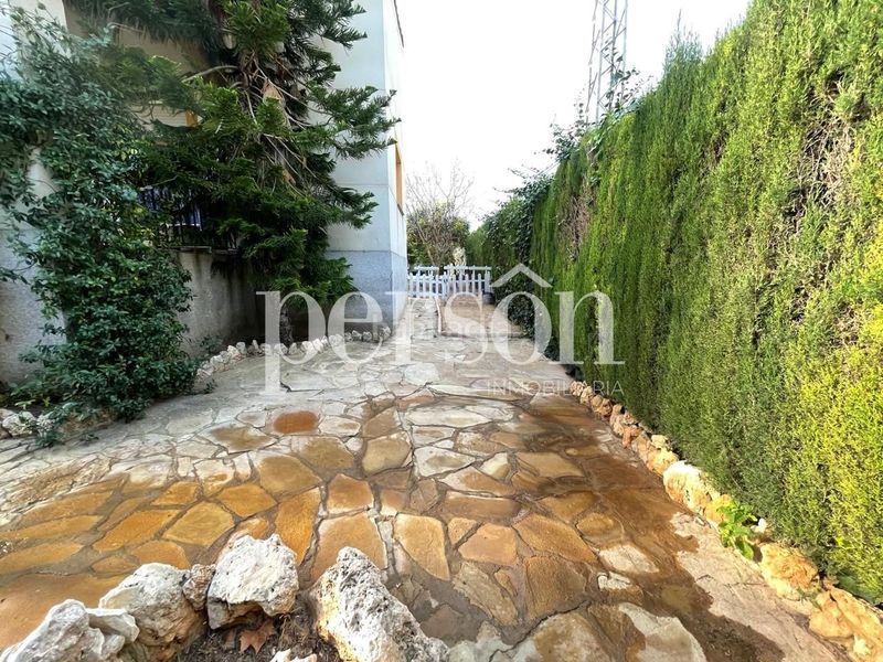 Foto 4aa64784-5139-4828-b688-e5a8d8c4caad. Casa amb piscina a Godelleta