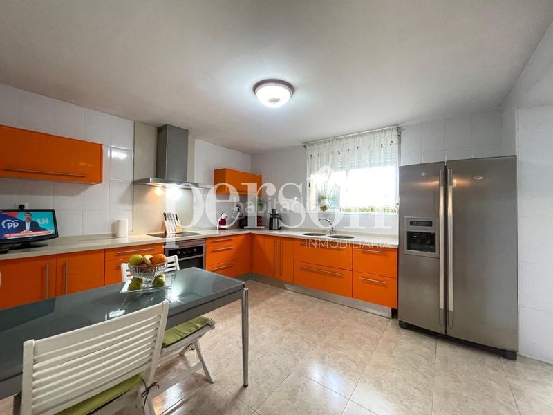 Foto 810eb1a4-4cb8-437d-8924-f99705325f14. Casa amb piscina a Godelleta
