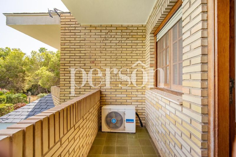 Foto acd3b2d9-06e8-45d5-b667-5b0009d4875b. Lloguer casa adossada amb calefacció aparcament a Rocafort