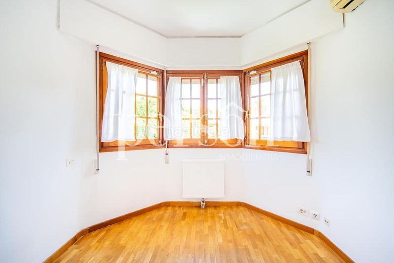 Foto dd630609-5743-40e8-b14e-6c8168362aec. Lloguer casa adossada amb calefacció aparcament a Rocafort
