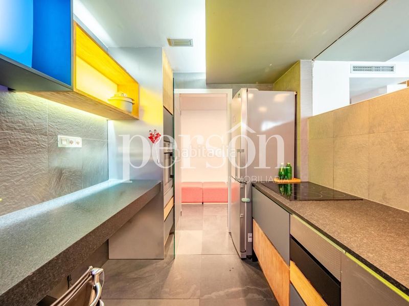 Foto f5f71263-b043-4909-8c0f-cd6e7556af0b. Pis amb aparcament piscina a Penya-Roja - Avda. Francia Valencia