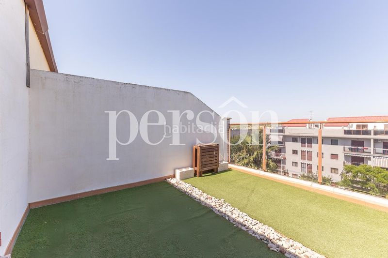 Foto 3e6fa0db-da39-4a8d-ab0d-b25a6b1f9356. Location duplex avec parking dans Alameda Park Manises