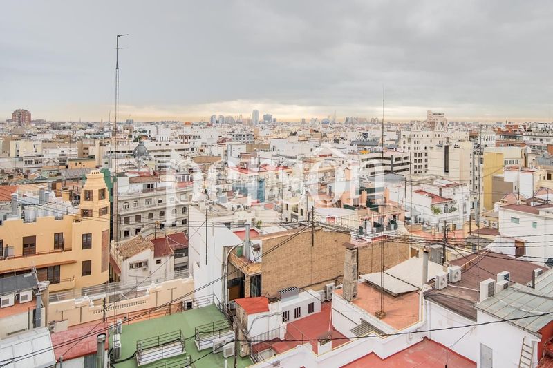 Foto 8a13f452-20a4-4af8-a043-a999b90816d2. Àtic amb calefacció a Sant Francesc Valencia