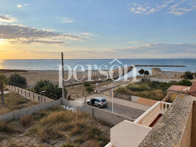 Foto acac831a-6d8b-4cda-aa51-9ea0e34c9969. Casa adossada amb aparcament a La Torre-Playa de Chilches Moncofa