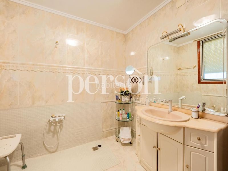 Foto 6d17d26e-7645-45df-876c-319791fd2d54. Piso amplia vivienda de 215 m en La Petxina una oportunidad única en Valencia