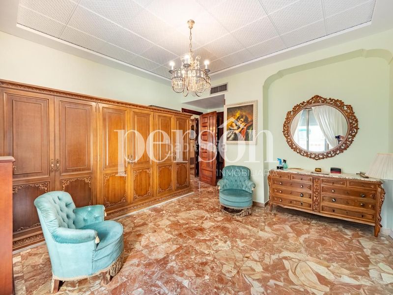 Foto 98eca7ba-c90a-4c44-9d2f-dfa90d027a24. Piso amplia vivienda de 215 m en La Petxina una oportunidad única en Valencia