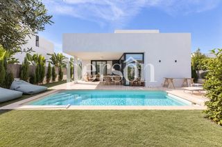Casa a Torre en Conill-Cumbres de San Antonio