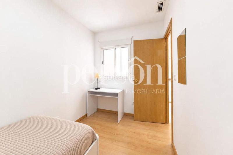 Foto 60a9994c-722e-4280-a28b-5d56404ee1dc. Edificio  completo de 3 plantas local en venta junto a plaza españa gran potencial de inversión en Valencia