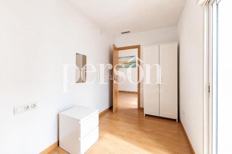 Foto 65dd6e3b-90f9-434a-a1a8-da992dc481b6. Edificio  completo de 3 plantas local en venta junto a plaza españa gran potencial de inversión en Valencia