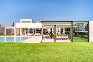 Chalet in Nueva Santa Barbara - Cruz de Gracia. Exclusiva villa de autor en nueva santa bárbara