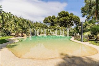 Chalet in Rocafort. Un oasis para los sentidos en santa barbara