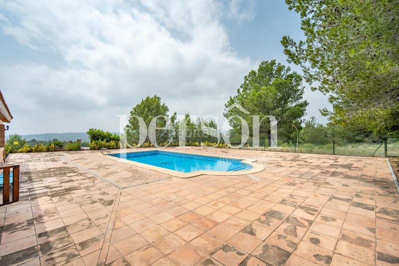 Foto d7e582f8-e360-4ef1-9b07-ec50bafaf6b2. Xalet amb calefacció piscina a Navarrés