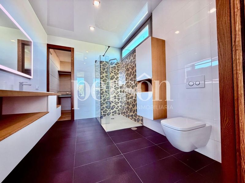 Foto f45fa10c-1834-443e-9880-451790a58879. Xalet amb calefacció aparcament piscina a La Zenia Orihuela