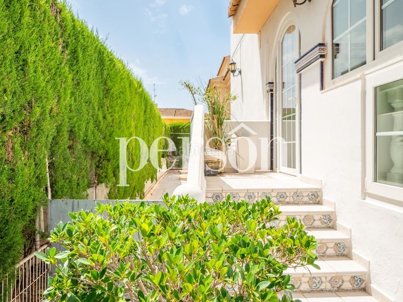 Foto 75bd8966-f234-4fee-9586-e5e7bf8ee0cd. Xalet amb aparcament a Mareny Blau Sueca