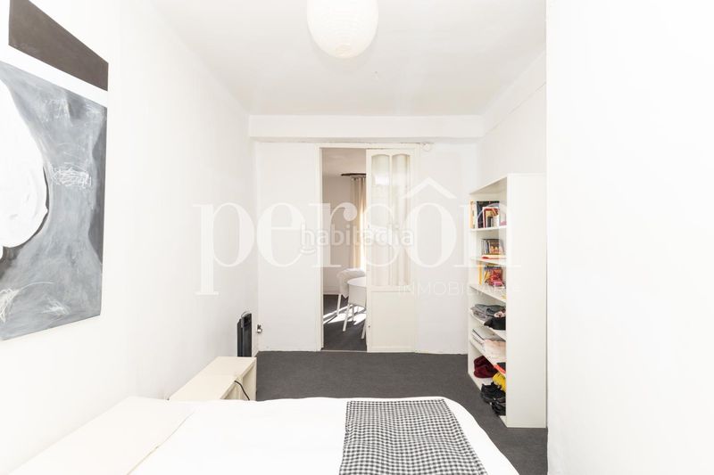 Foto 0377fee6-9177-4862-b63c-8ded4a71a458. Edificio  de gran potencial con terraza en Valencia