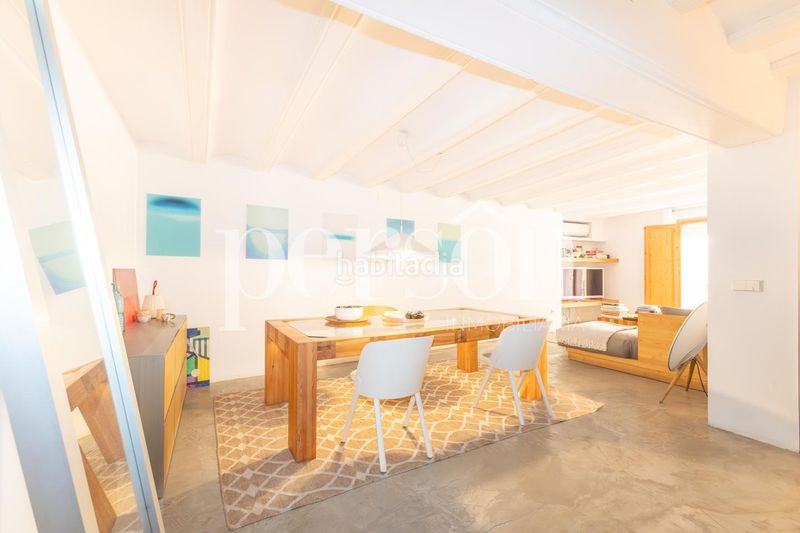 Foto fa4d50a9-5870-4419-b56d-5f99d232bc27. Edificio  de gran potencial con terraza en Valencia