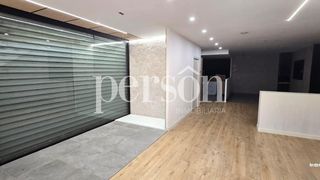 Local Comercial en Zona Avenida al Vedat