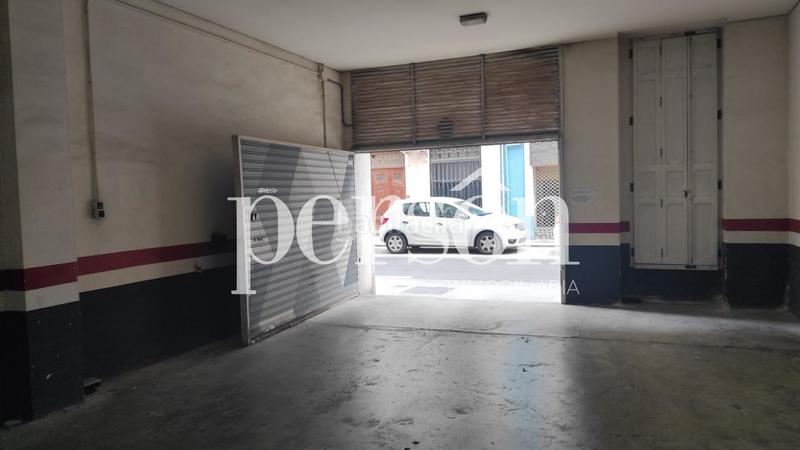 Foto 14e31a98-19fe-4e38-98ae-18742fbcb37a. Autoparkplatz in Russafa Valencia