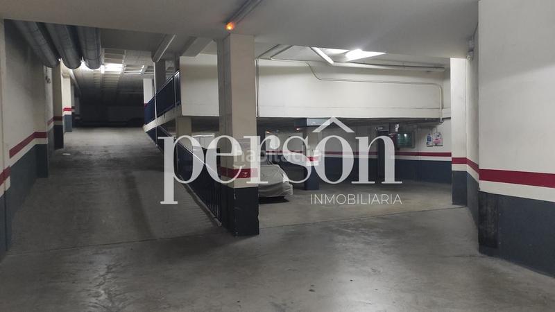 Foto bf585805-6e8a-4506-8fe6-59ce82e8d67e. Autoparkplatz in Russafa Valencia