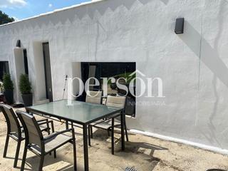 Location Maison à Montesol. Bonito chalet en alquiler, con mucho espacio verde y de recreaci