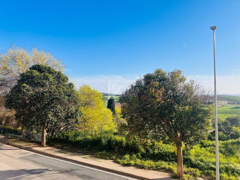 Foto 25dfdb39-6c52-4b74-b4a8-bf068979871c. Casa adossada amb aparcament a Larraga