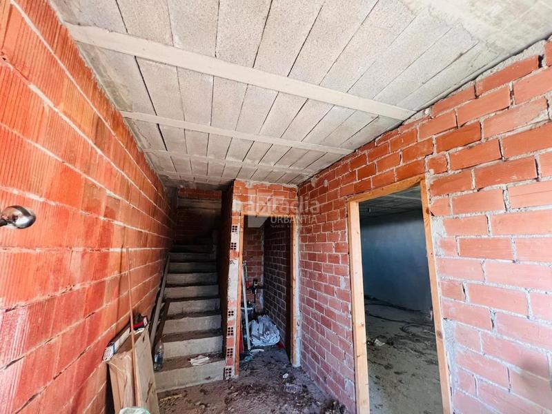 Foto a7f83c63-70f8-4e62-86e7-55a9952e8022. Casa adossada amb aparcament a Larraga