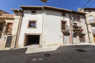 Maison  Virgen del castillo. Gran casa de pueblo de 585 m2 en el centro de la villa de mirand
