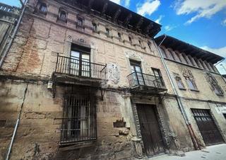 Casa  Mayor. Palacio de sanguesa de los iñiguez abarca, con proyecto turístic