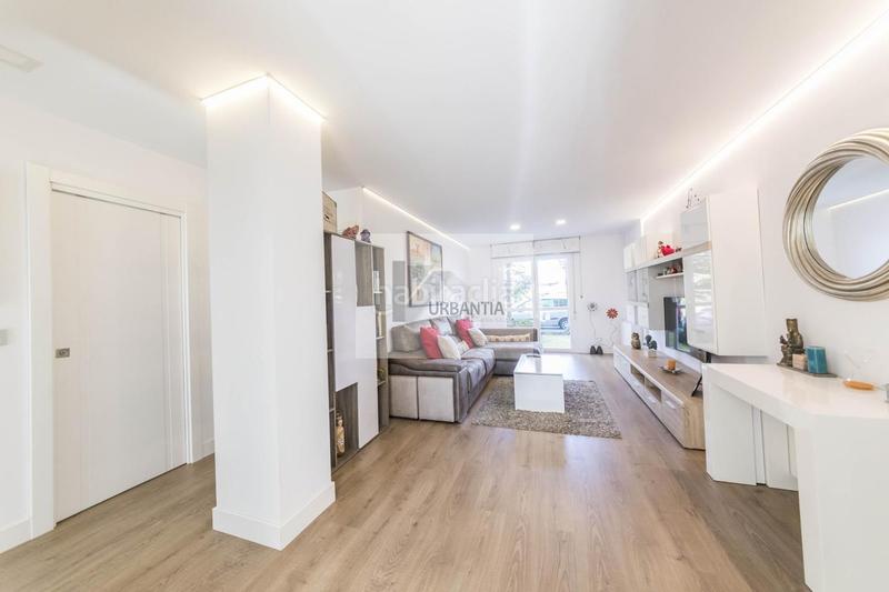 Foto 4ee82fcc-a6b4-4549-b0da-7cc3e7fa1ec0. Ground floor with heating parking in Mendillorri Pamplona / Iruña