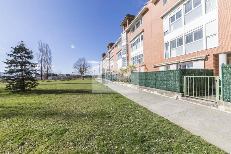 Foto 7bf9d547-1871-431c-bffb-7a666af84845. Ground floor with heating parking in Mendillorri Pamplona / Iruña