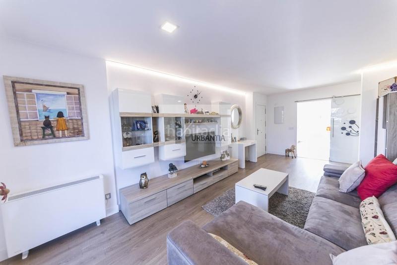 Foto a4486209-f548-4fc9-bc21-947320fc85ae. Ground floor with heating parking in Mendillorri Pamplona / Iruña