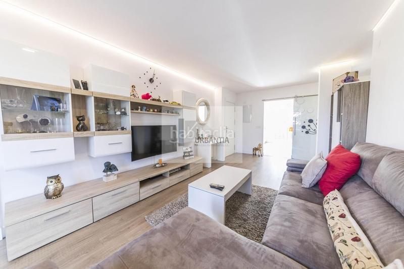 Foto eb2c62bc-24e6-43b5-9612-d2bf4d48893c. Ground floor with heating parking in Mendillorri Pamplona / Iruña