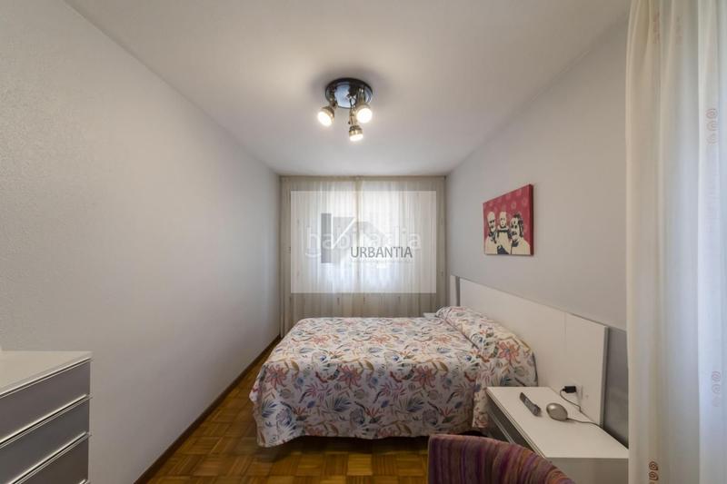Foto 3cf593a0-1703-4486-b0e1-e056669d93c5. Casa adosada precioso chalet adosado en esquina . en Berriozar