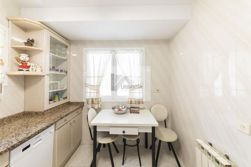 Foto 539f83df-63e9-4641-93fd-4334d12da6a8. Casa adosada precioso chalet adosado en esquina . en Berriozar