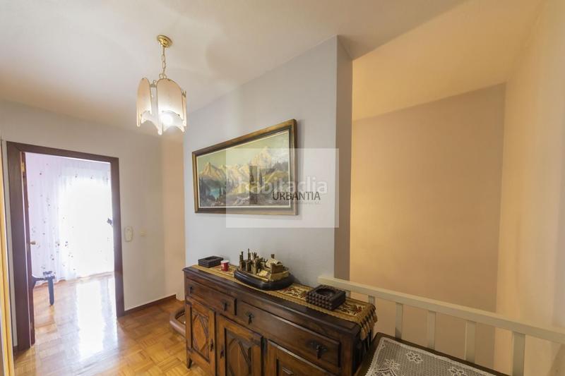 Foto 63255f5f-13c8-4c06-8970-817e72eb5956. Casa adosada precioso chalet adosado en esquina . en Berriozar