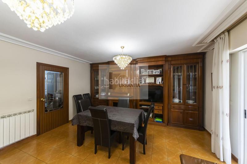 Foto a0504729-b5fc-48da-a34e-9a839c11daf0. Casa adosada precioso chalet adosado en esquina . en Berriozar