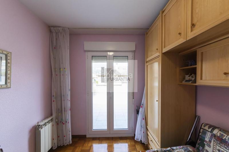 Foto d73c3a63-3ba1-41bb-b237-8bf81a92cd09. Casa adosada precioso chalet adosado en esquina . en Berriozar