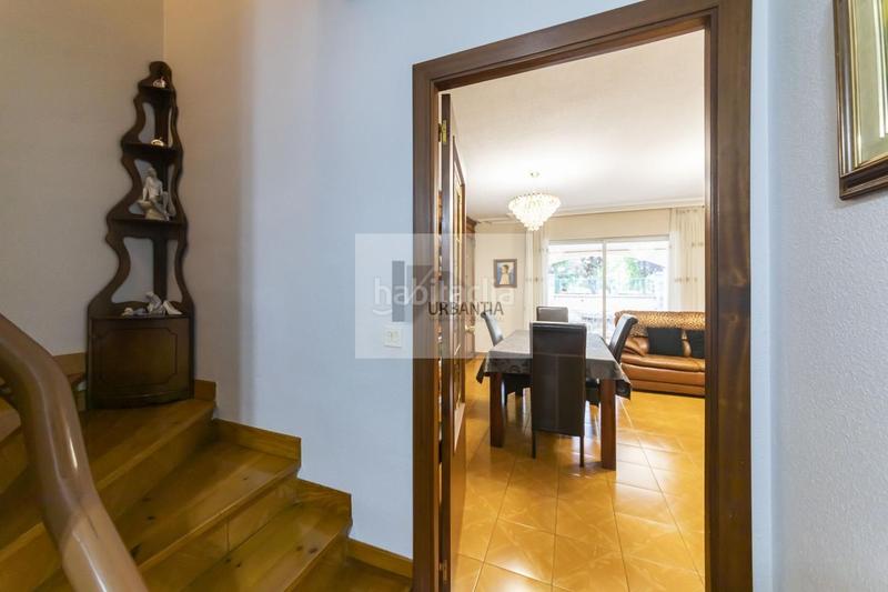 Foto ed11b2f3-db9b-4229-8e39-1791e78c2ddf. Casa adosada precioso chalet adosado en esquina . en Berriozar