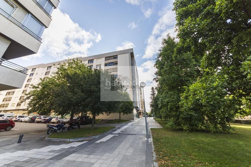 Foto e6bc2d6a-b122-473a-9255-4160fa10a6ec. Pis amb calefacció aparcament a Iturrama Pamplona / Iruña