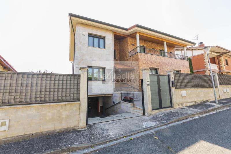 Foto 1ecc3acd-0229-45a3-b7e3-4cbd0c198378. Casa amb calefacció aparcament a Cizur