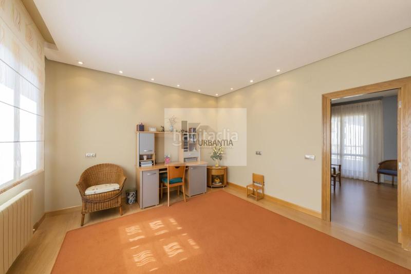 Foto 3e7a58ae-e5eb-4779-86ab-24aa46e949cd. Casa amb calefacció aparcament a Cizur