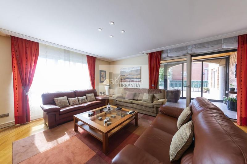 Foto 6aa39bf4-3ccf-453c-b8b5-1ea3400f7064. Casa amb calefacció aparcament a Cizur