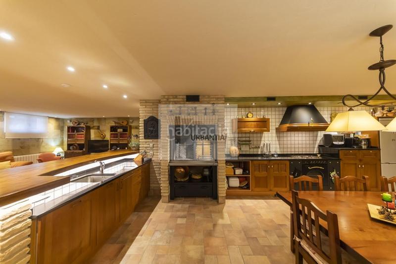 Foto 89f27277-979d-4582-8128-b7c33789591f. Casa amb calefacció aparcament a Cizur