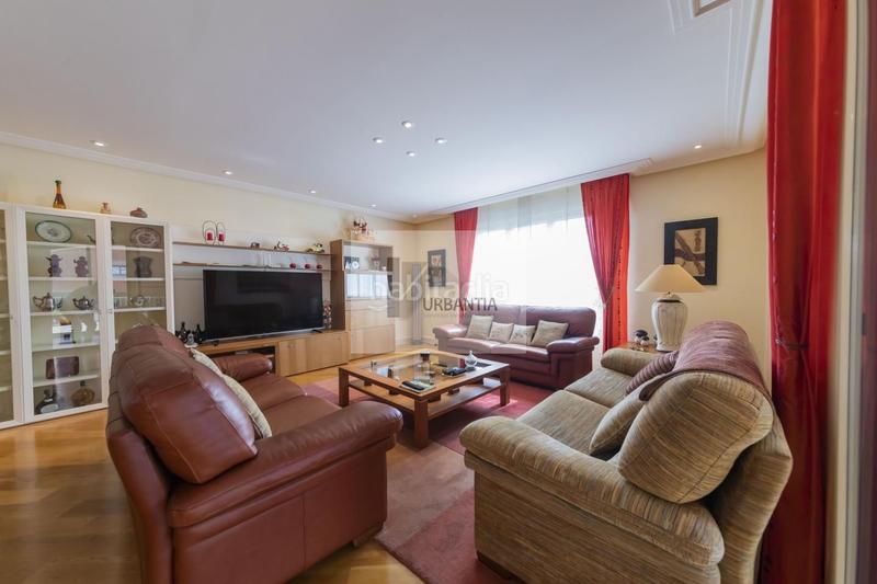 Foto c1701b6a-bb34-4df0-bd7f-a608f256fd6f. Casa amb calefacció aparcament a Cizur