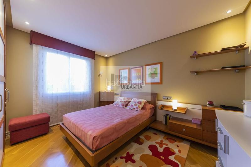 Foto f3ed52bf-6b4f-4aab-8b3e-13849f8879d3. Casa amb calefacció aparcament a Cizur