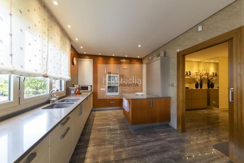 Foto f6234fb9-01c5-41fd-b4f6-296a2aeda321. Casa amb calefacció aparcament a Cizur