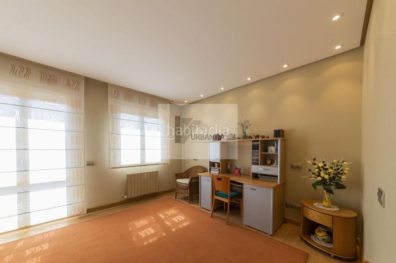 Foto f97de343-9738-4ed7-8888-4cf110fd42c4. Casa amb calefacció aparcament a Cizur